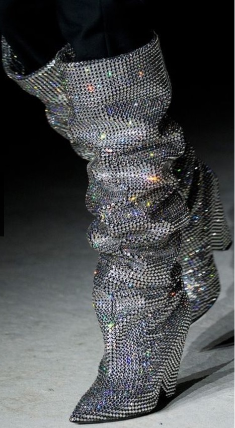 Bootie call - what bags to carry with the winter 2017 boot trends