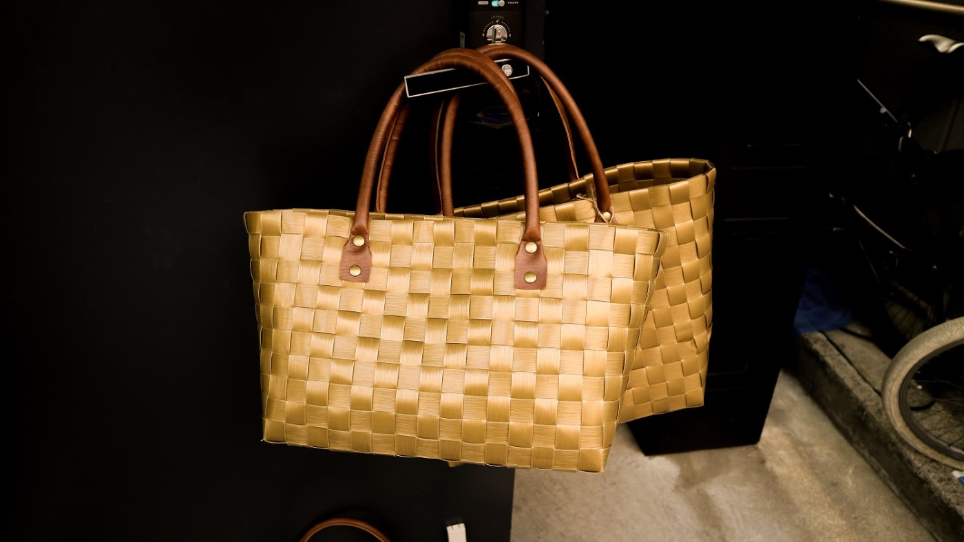 Casual summer fashion fibres - woven bag