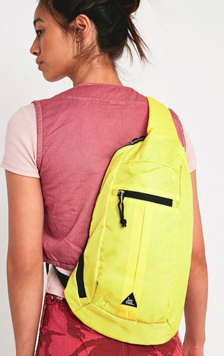 Check out 10 fashion bags that rock one of the season's trends.  Bag a bargain with this list of best buy bags.