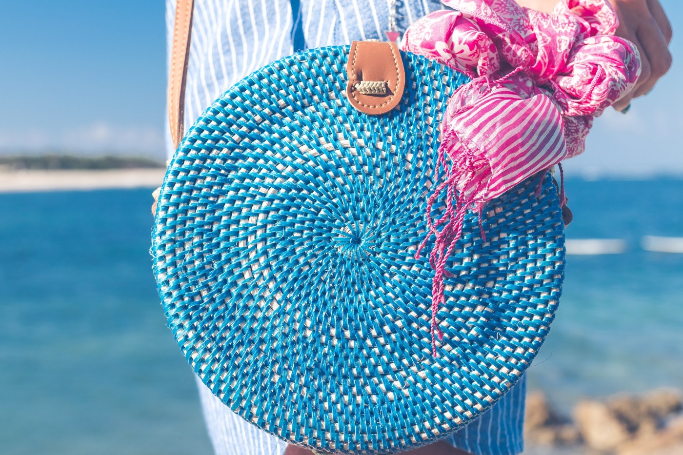 Woven fashion bags of SS19.