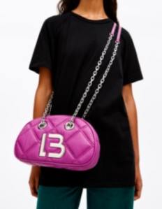 Bags with chains for AW'20