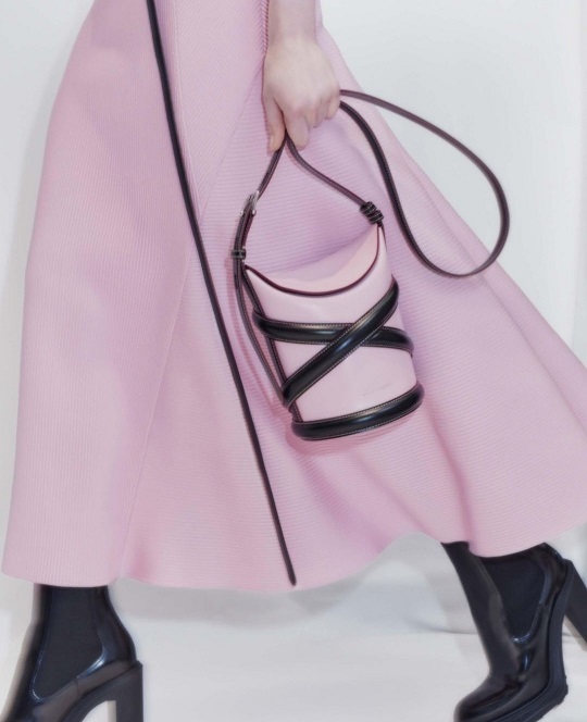 Bag shapes and styles for parties