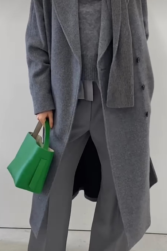 Bags that add colour to AW22