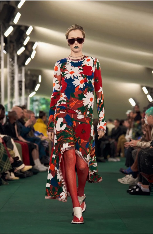 SS'24 fashion styles - flower power